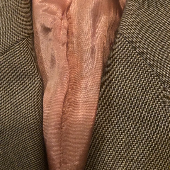 Lea Rome designer 2 piece suit - Picture 3 of 7